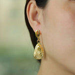 Load image into Gallery viewer, Sea Shell Drop Earrings with Gold Tone Ocean Jewelry for Women | Soria Jewelry