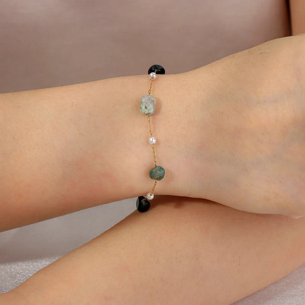 Pearl Bracelet for Women | Fashion Gold Chain and Adjustable Design | Soria Jewelry