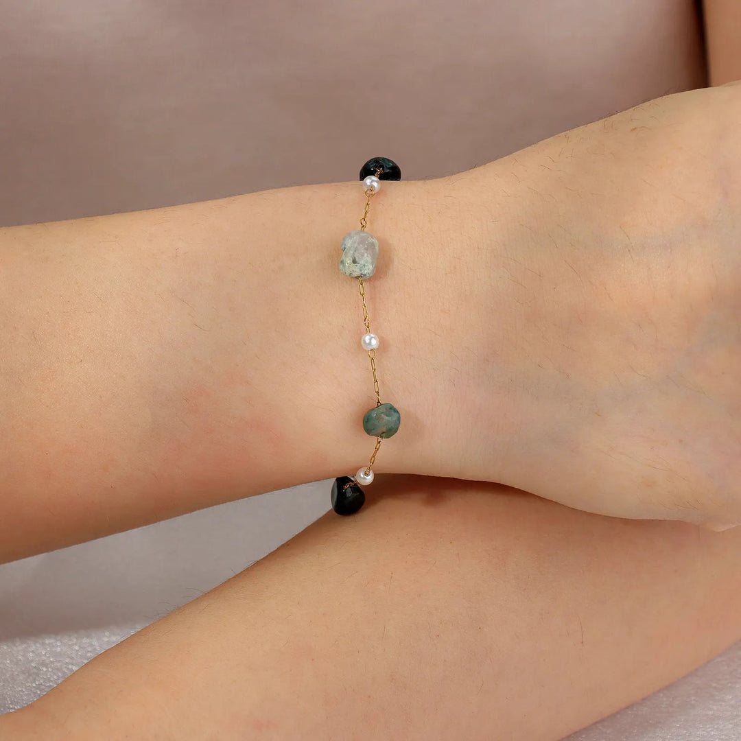 Pearl Bracelet for Women | Fashion Gold Chain and Adjustable Design | Soria Jewelry