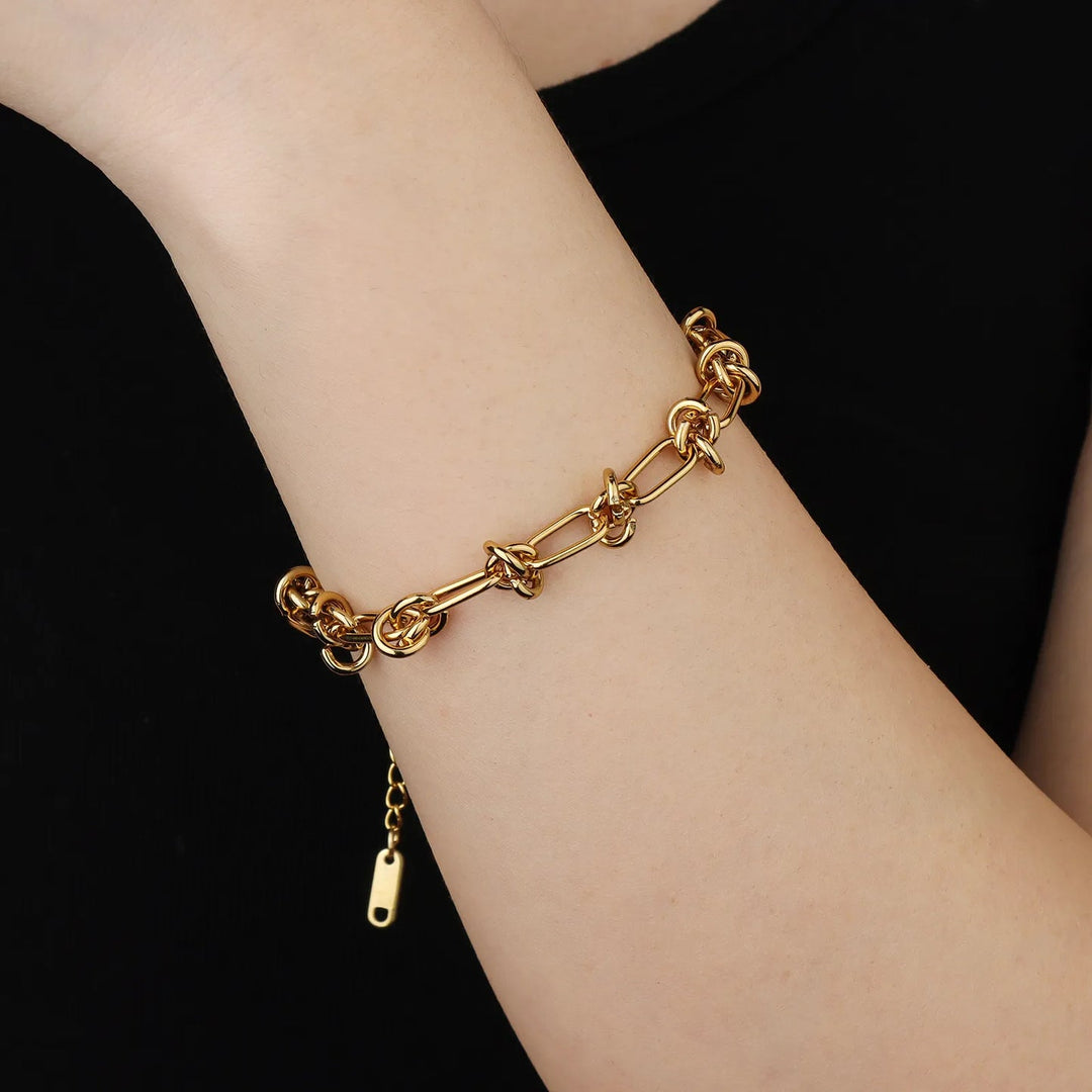Chain Link Bracelet for Women | Fashion Knot Design | Soria Jewelry