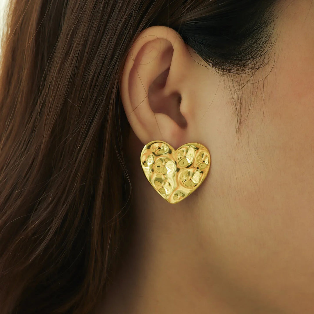Heart Earrings with Gold Tone and Hammered for Women | Soria Jewelry